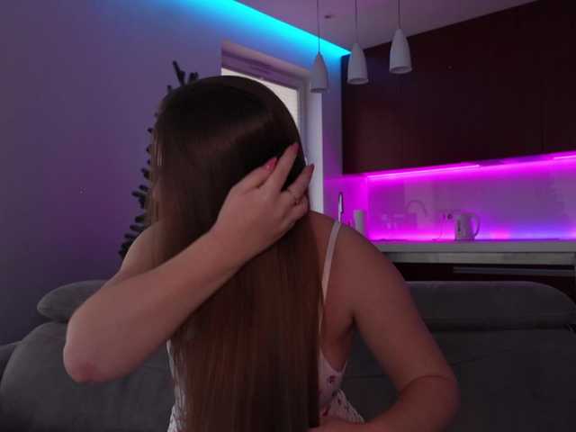 Diamond-7's BongaCams show and profile