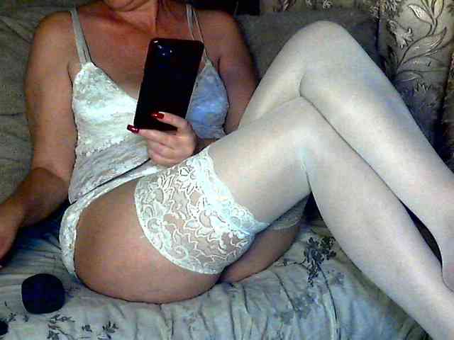 CuteGloria webcam