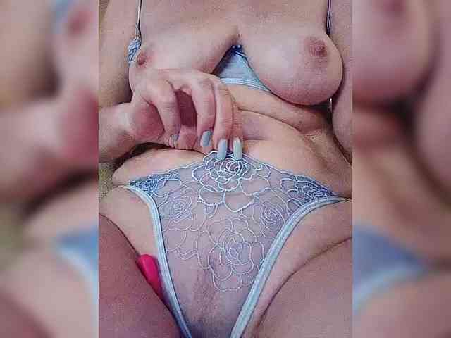 CuteGloria webcam