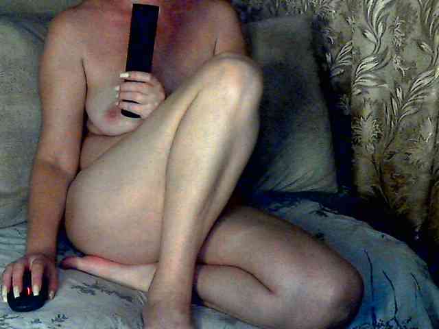 CuteGloria webcam