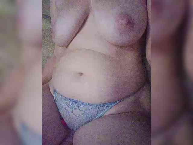 CuteGloria webcam