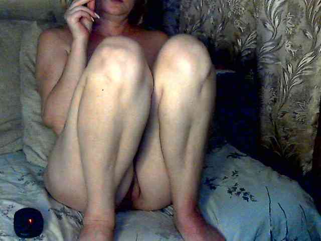 CuteGloria webcam