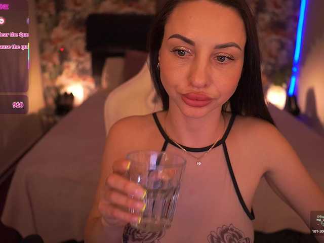 Magneticcc's BongaCams show and profile