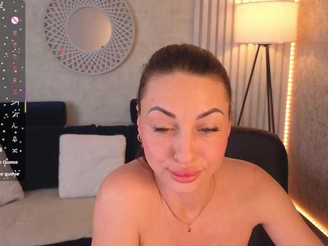 Magneticcc's BongaCams show and profile