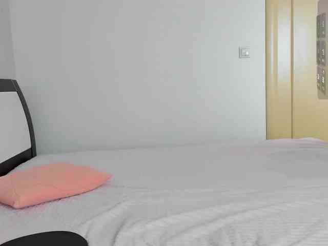 -Sex18girl677 webcam