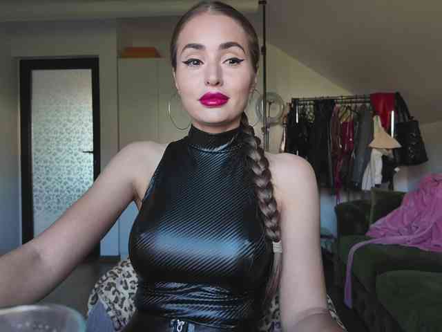 kristeen15 webcam