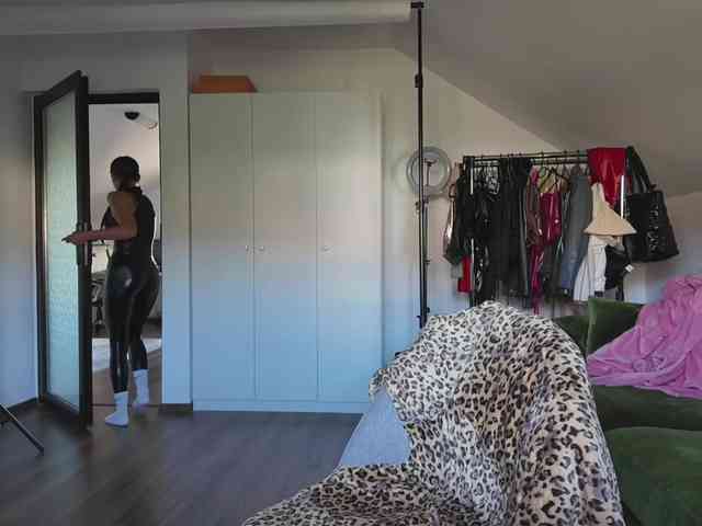 kristeen15 webcam