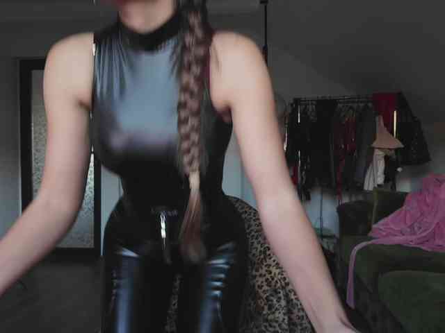 kristeen15 webcam