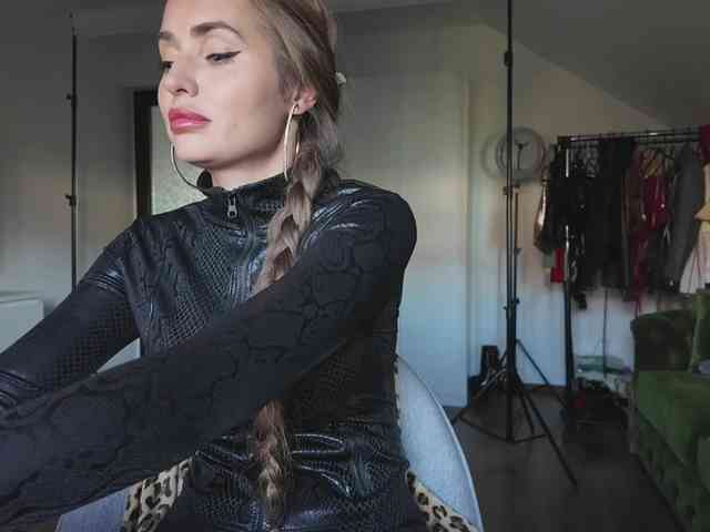 kristeen15 webcam