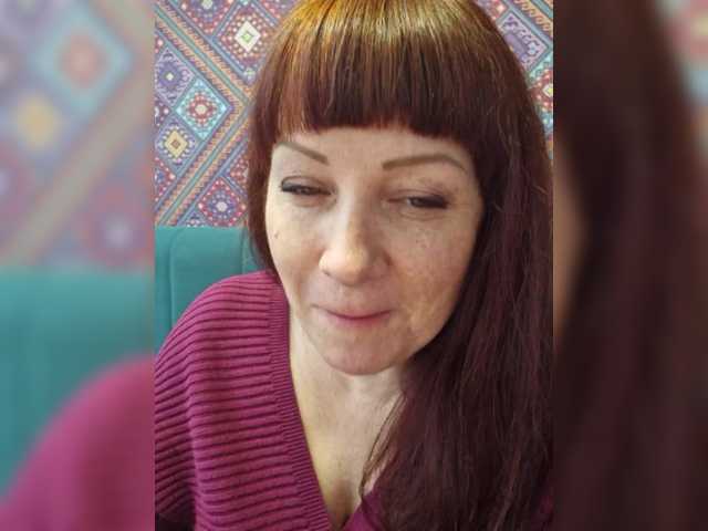 Flirt-Red's BongaCams show and profile