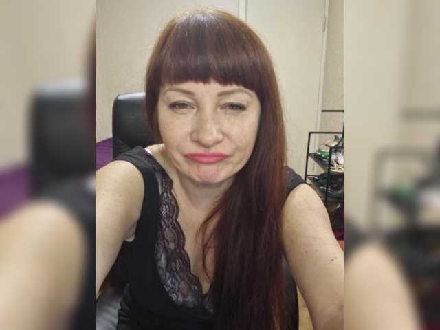 Twin-kle's BongaCams show and profile