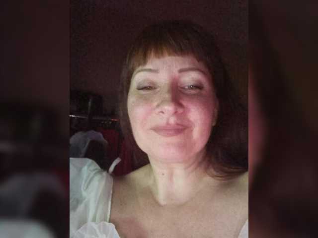 Flirt-Red's BongaCams show and profile