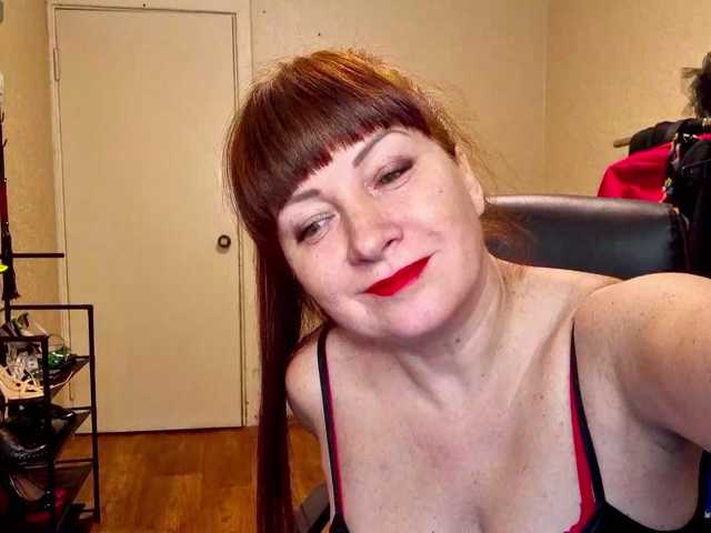 Twin-kle's BongaCams show and profile