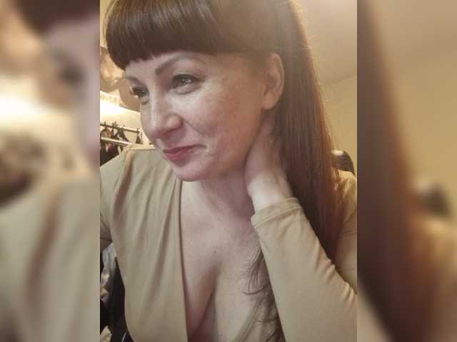 Twin-kle's BongaCams show and profile