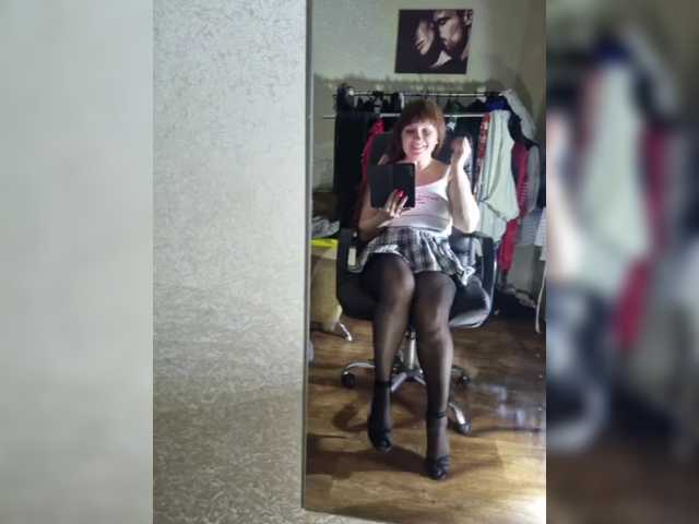 Twin-kle's BongaCams show and profile