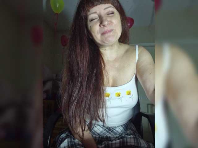 Twin-kle's BongaCams show and profile