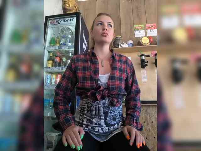 beWITCHed2206 webcam