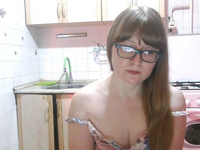 Sweety-Katie's BongaCams show and profile