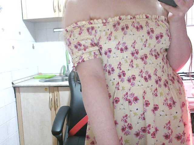 Sweety-Katie's BongaCams show and profile
