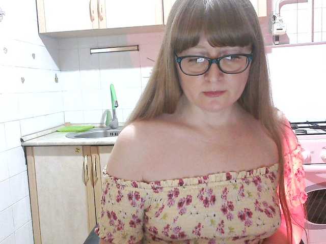 Sweety-Katie's BongaCams show and profile