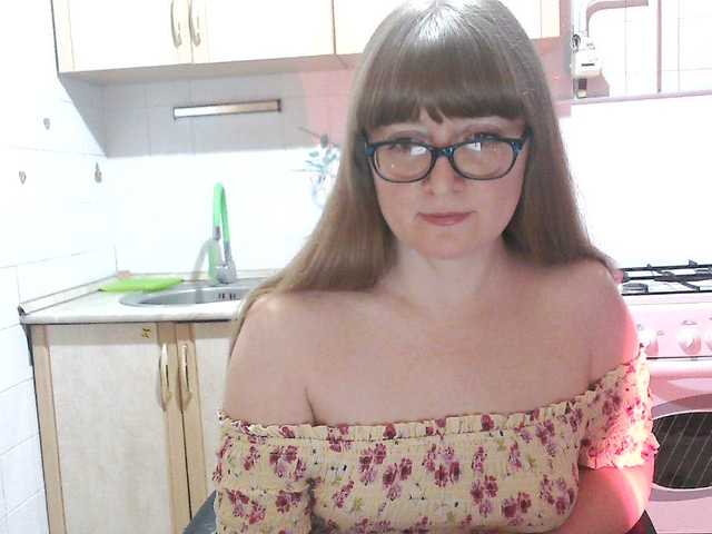 Sweety-Katie's BongaCams show and profile