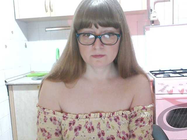 Sweety-Katie's BongaCams show and profile