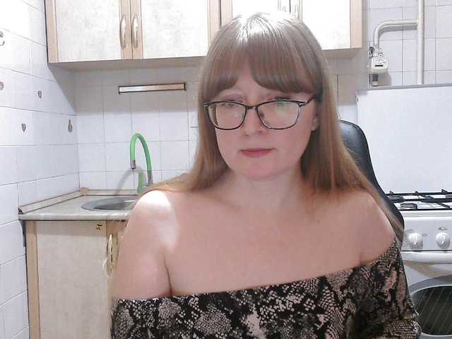 Sweety-Katie's BongaCams show and profile