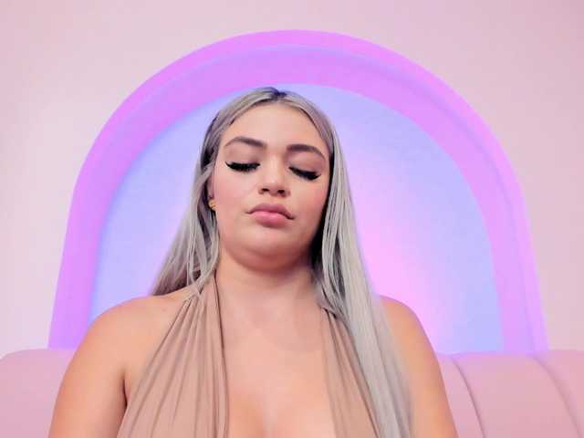 milaowens's BongaCams show and profile