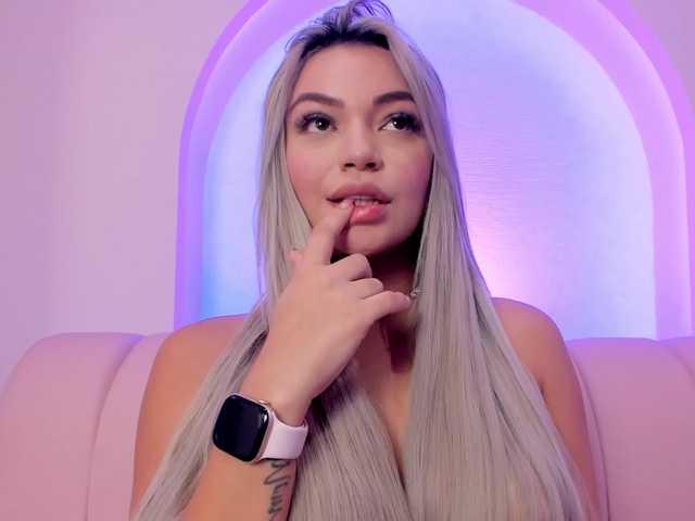 milaowens's BongaCams show and profile