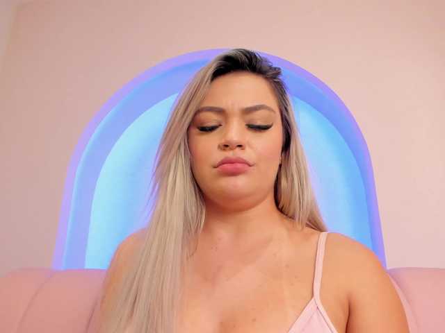 milaowens's BongaCams show and profile