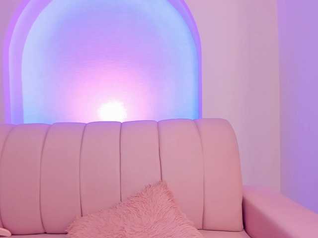 milaowens's BongaCams show and profile