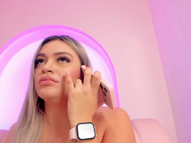 milaowens's BongaCams show and profile