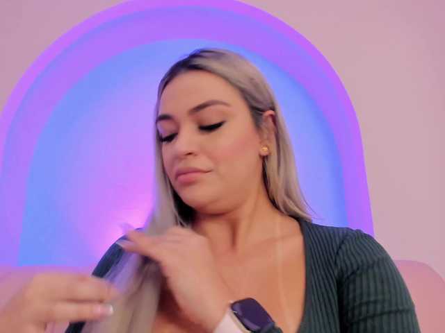 milaowens's BongaCams show and profile