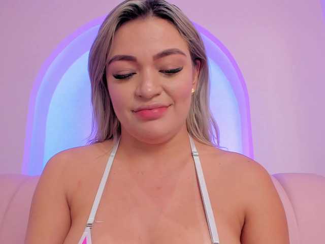 milaowens's BongaCams show and profile