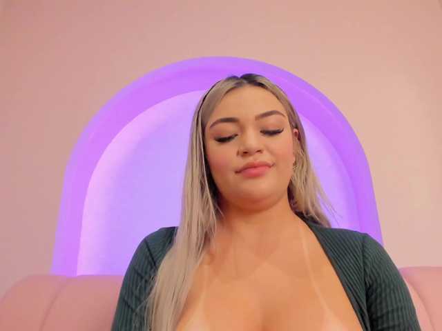 milaowens's BongaCams show and profile