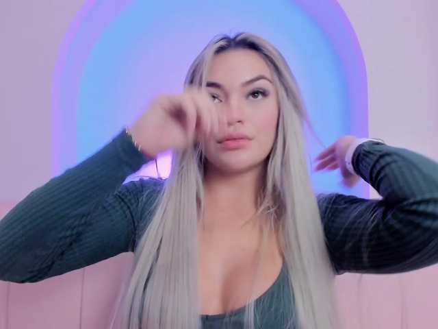 milaowens's BongaCams show and profile