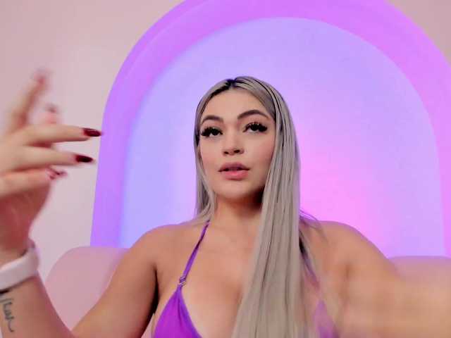 milaowens's BongaCams show and profile