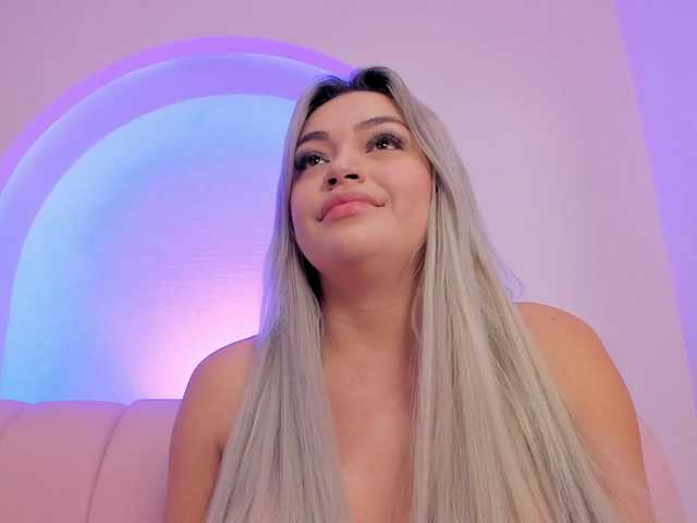 milaowens's BongaCams show and profile