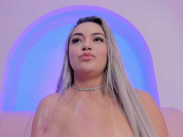 milaowens's BongaCams show and profile