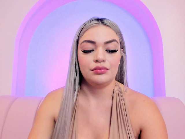 milaowens's BongaCams show and profile