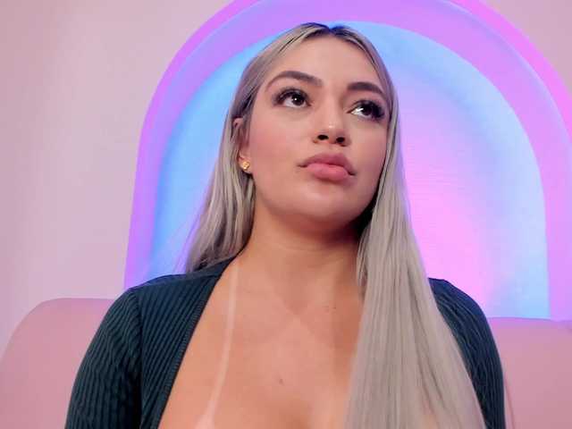 milaowens's BongaCams show and profile