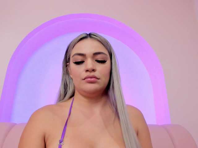 milaowens's BongaCams show and profile