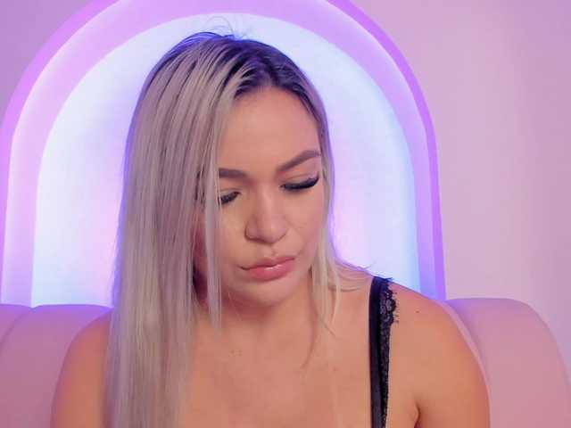 milaowens's BongaCams show and profile