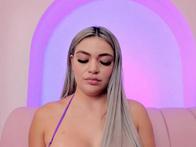 milaowens's BongaCams show and profile