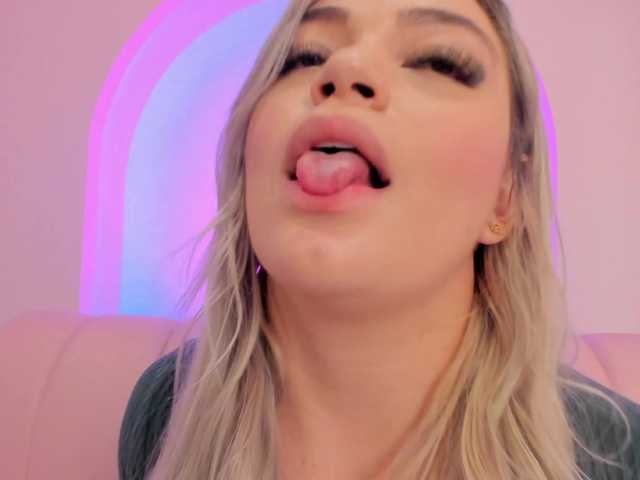 milaowens's BongaCams show and profile