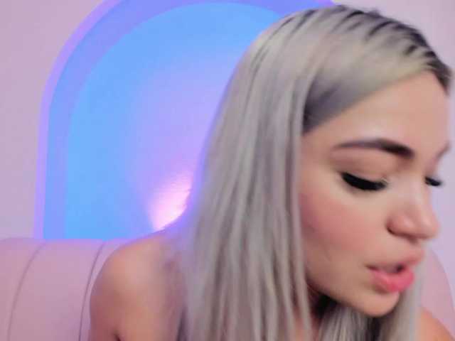 milaowens's BongaCams show and profile