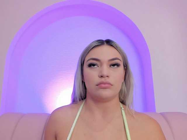 milaowens's BongaCams show and profile