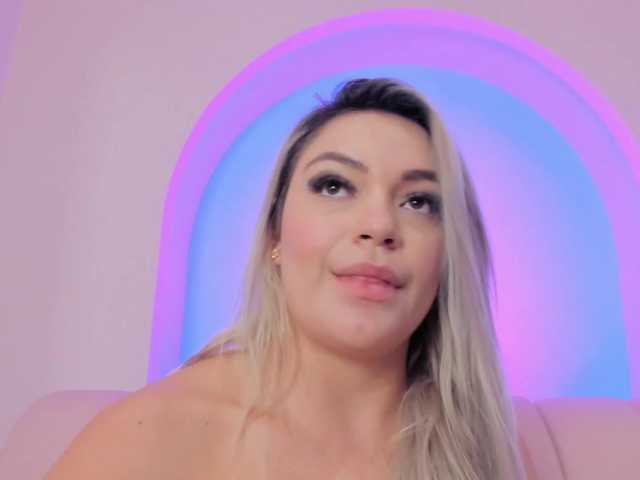 milaowens's BongaCams show and profile