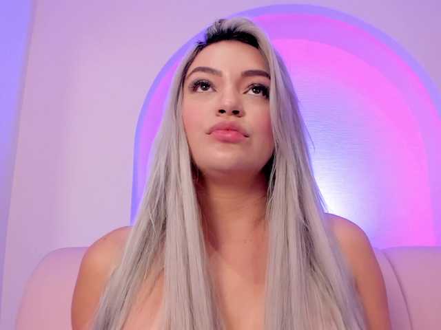 milaowens from BongaCams is Freechat