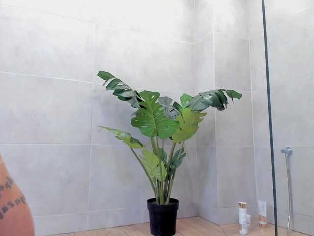 milaowens's BongaCams show and profile